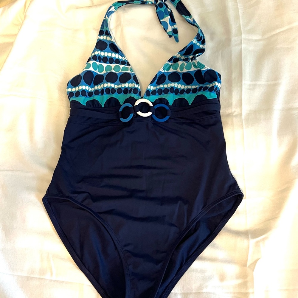 One piece swimsuit